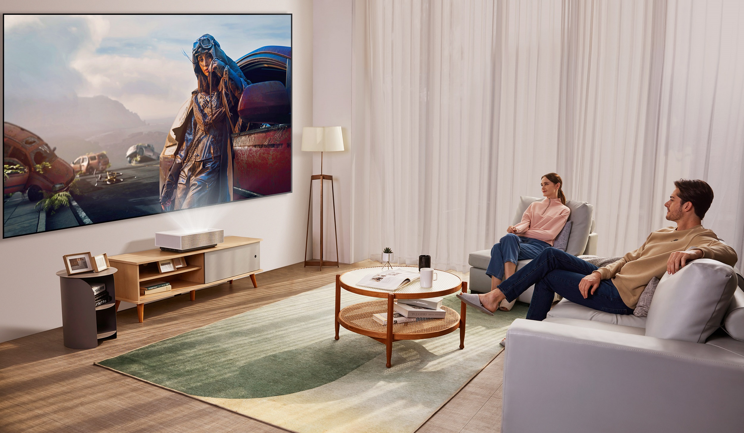 ارتقای تجربه سینمای خانگی به بالاترین سطح با پروژکتورهای LG CineBeam 2022