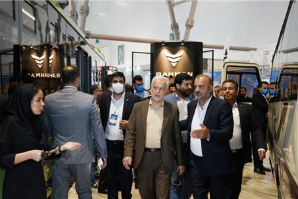 شهردار اصفهان: گروه بهمن با تنوع بخشی محصولات در حوزه خودروهای تجاری می تواند کمک شایانی به توسعه ناوگان شهری کند