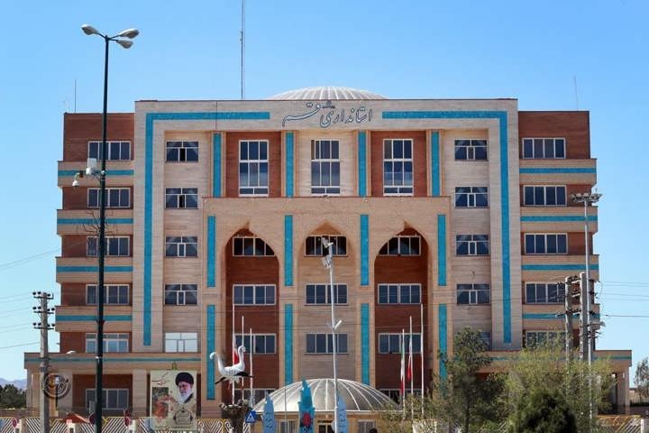 استانداری قم:مدیران استانی تا پایان سال بدهی خود را با تأمین اجتماعی تسویه یا تعیین تکلیف کنند