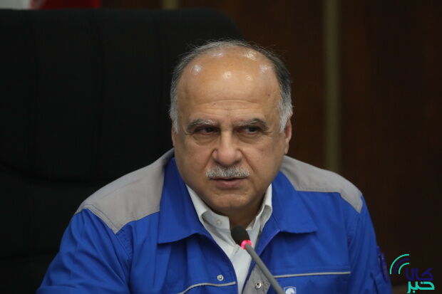 نایبرییس هیاتمدیره ایرانخودرو:نقطه بحرانی تولید فرارسیده؛ راهحل شفاف، بورس کالاست/ با سیاستهای اشتباه ۴۰۰ همت از تولید به جیب سودجویان رفته است