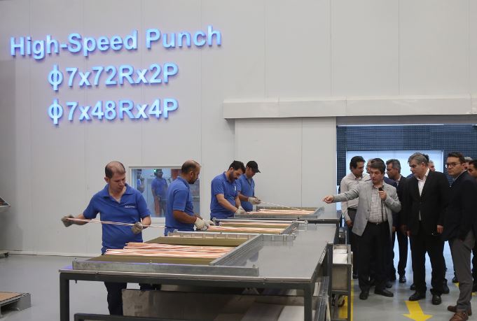 بازدید مدیرعامل بانک قرضالحسنه مهر ایران از گروه صنعتی پاکشوما