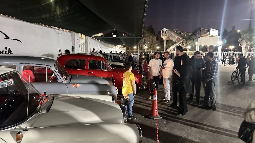 گردهمایی خودروهای تاریخی مرسدس بنز به یاد استاد شهریار