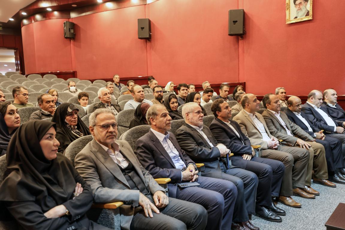 نشست هماندیشی کارگزاران منطقه یک کشوری کانون جهانگردی و اتومبیلرانی برگزار شد