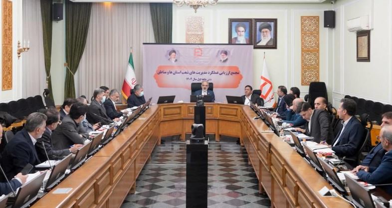 دکتر خورسندیان در ارزیابی عملکرد نیمه اول ۱۴۰۴ تاکید کرد؛عبور از تنگناهای اقتصادی با بهرهبرداری مناسب از ظرفیتها/ توسعه بانکداری شرکتی در بانک مسکن