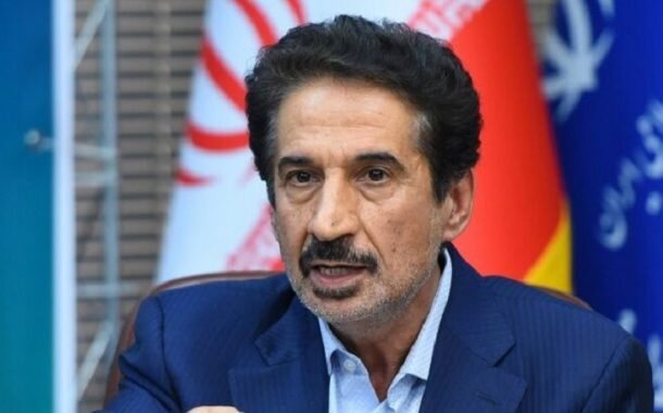 دبیرکل انجمن صنفی کارفرمایی صنعت پتروشیمی:فرمول قیمت‌گذاری خوراک پتروشیمی‌ها در انتظار اعلام نظر وزارت نفت/ فرمول جدید قیمت‌گذاری خوراک پتروشیمی‌ها پس از پایان بررسی‌ کارشناسی وزارت نفت نهایی می‌شود