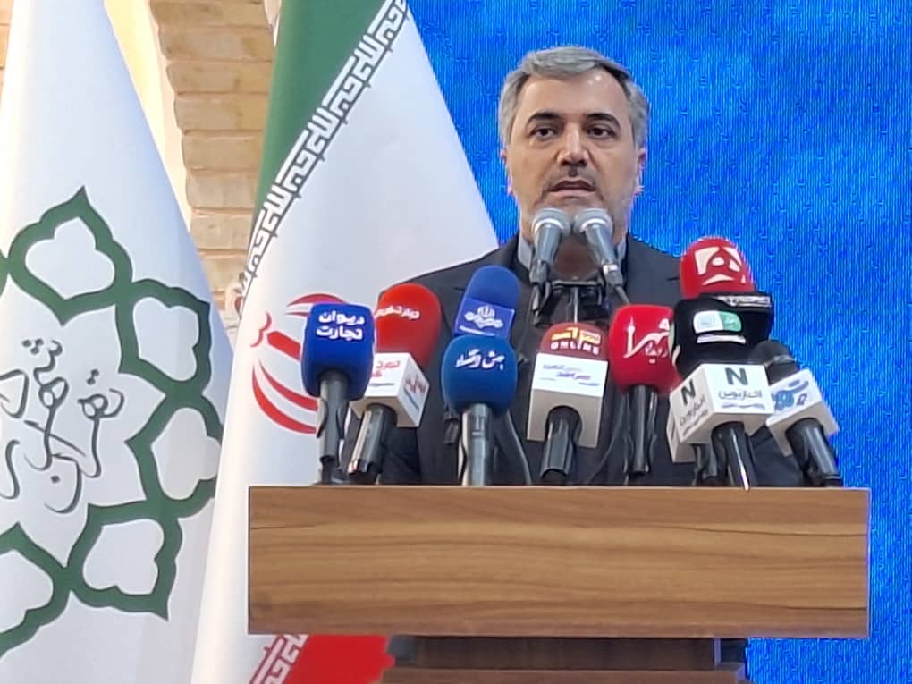 گودرزی در مراسم افتتاح ۵ بازار میوه و تره‌بار :شهرداری آماده تنظیم بازار کالاهای اساسی است