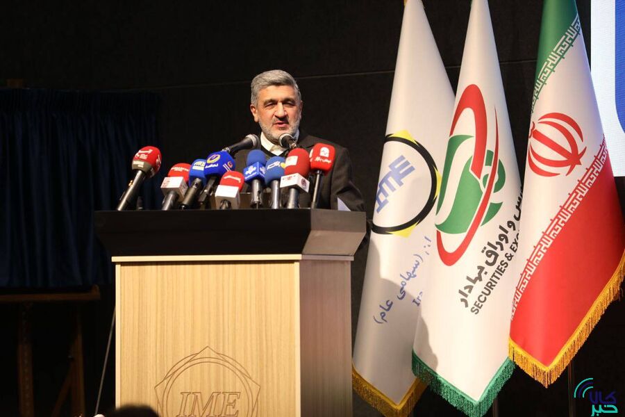 اقدامات سازمان بورس برای پیگیری مطالبات بازار سرمایه در دولت و مجلس/ رویکرد لایحه بودجه نسبت به بازار سرمایه قابل قبول ارزیابی میشود/ رفتار حرفهای و غیرهیجانی نهادهای مالی در هفتههای اخیر باعث حفظ عمق بازار شد