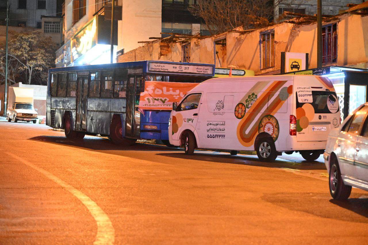 زمستان گرم در شمال تهران :از استقرار بی پناهان در مددسرای ازگل تا استقرار اتوبوسهای شبانه تجریش